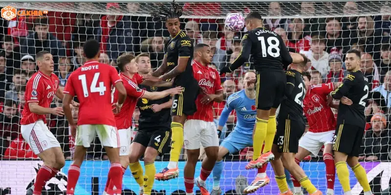 Manchester United vs Nottingham Forest - Bầu không khí náo nhiệt Old Trafford Ngoại hạng Anh vòng 37